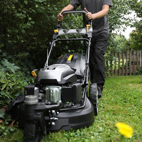 Benzininė savaeigė vejapjovė TEXAS ZT 514TR/W 4in1