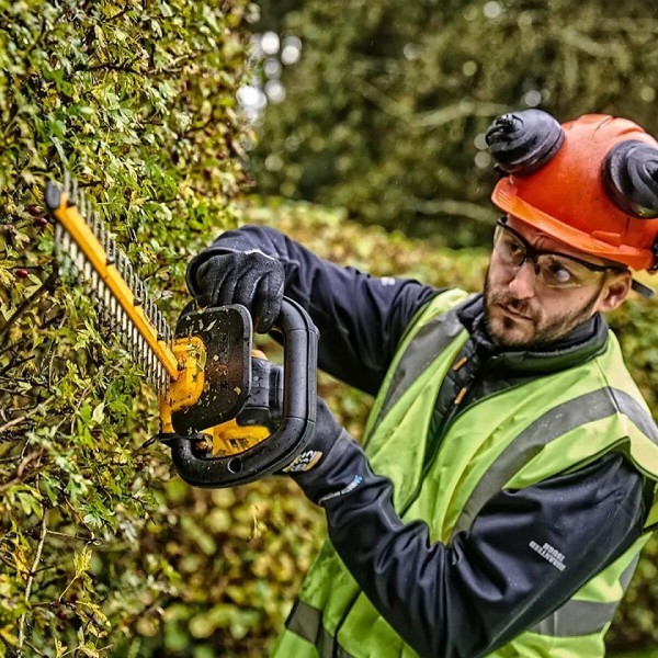 Akumuliatorinės gyvatvorių žirklės DeWALT DCMHT564N FLEXVOLT